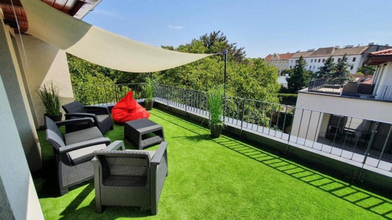 Sun Terrace Mini Penthouse Bestern Szeged Exterior foto